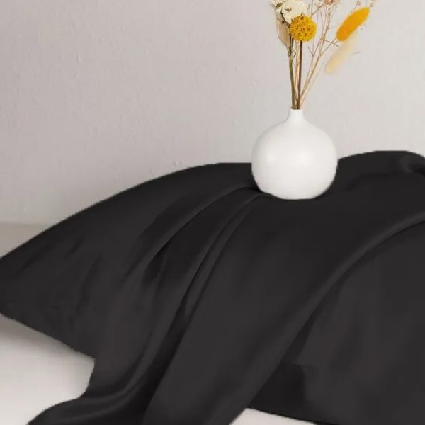 Фото - Комплект постільної білизни дитячий MirSon Satin Light Pro 10-006 Black 110х140 (2200010171518)